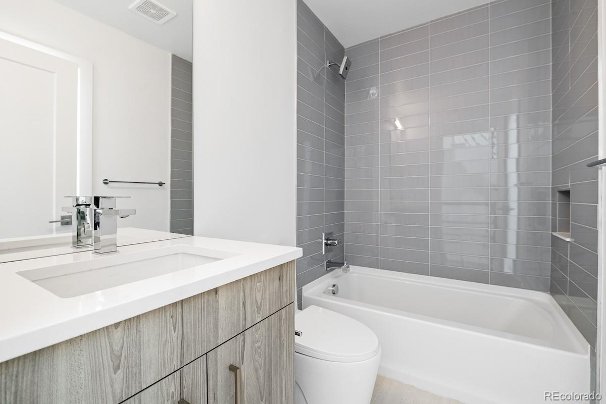 1624 Irving Street Unit: 1