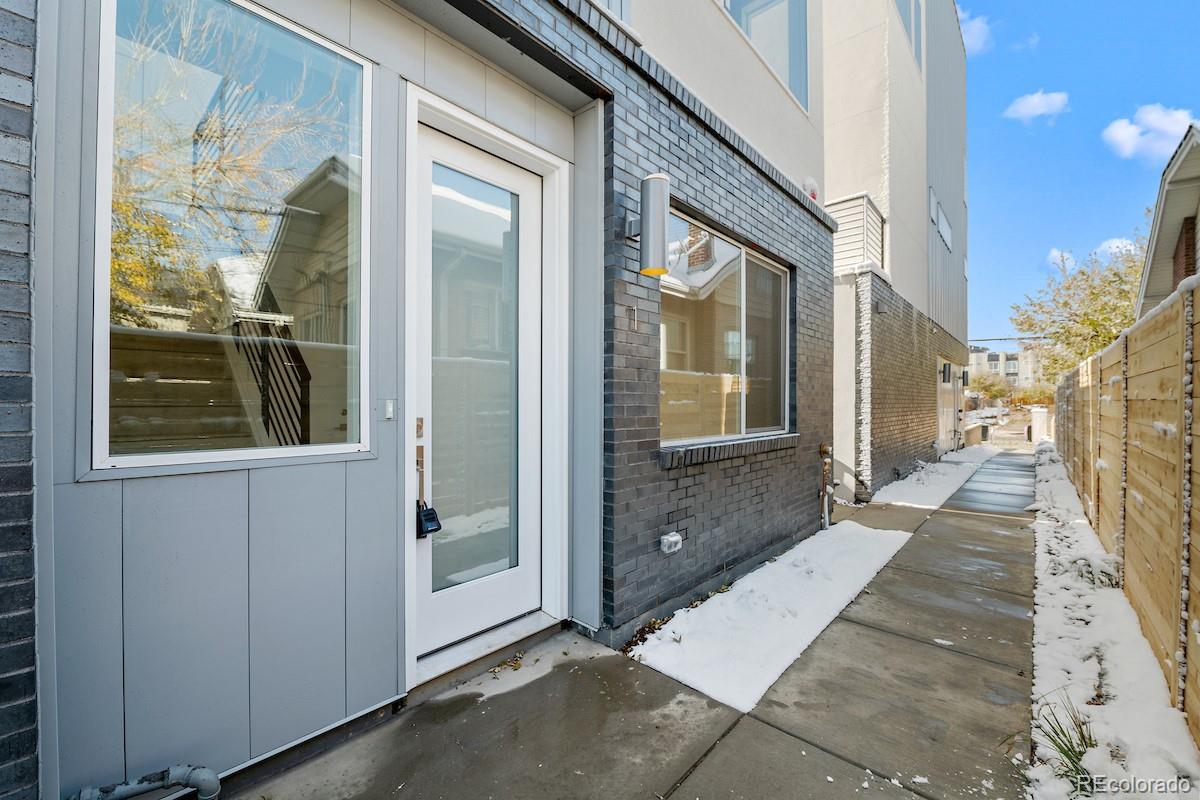 1624 Irving Street Unit: 1