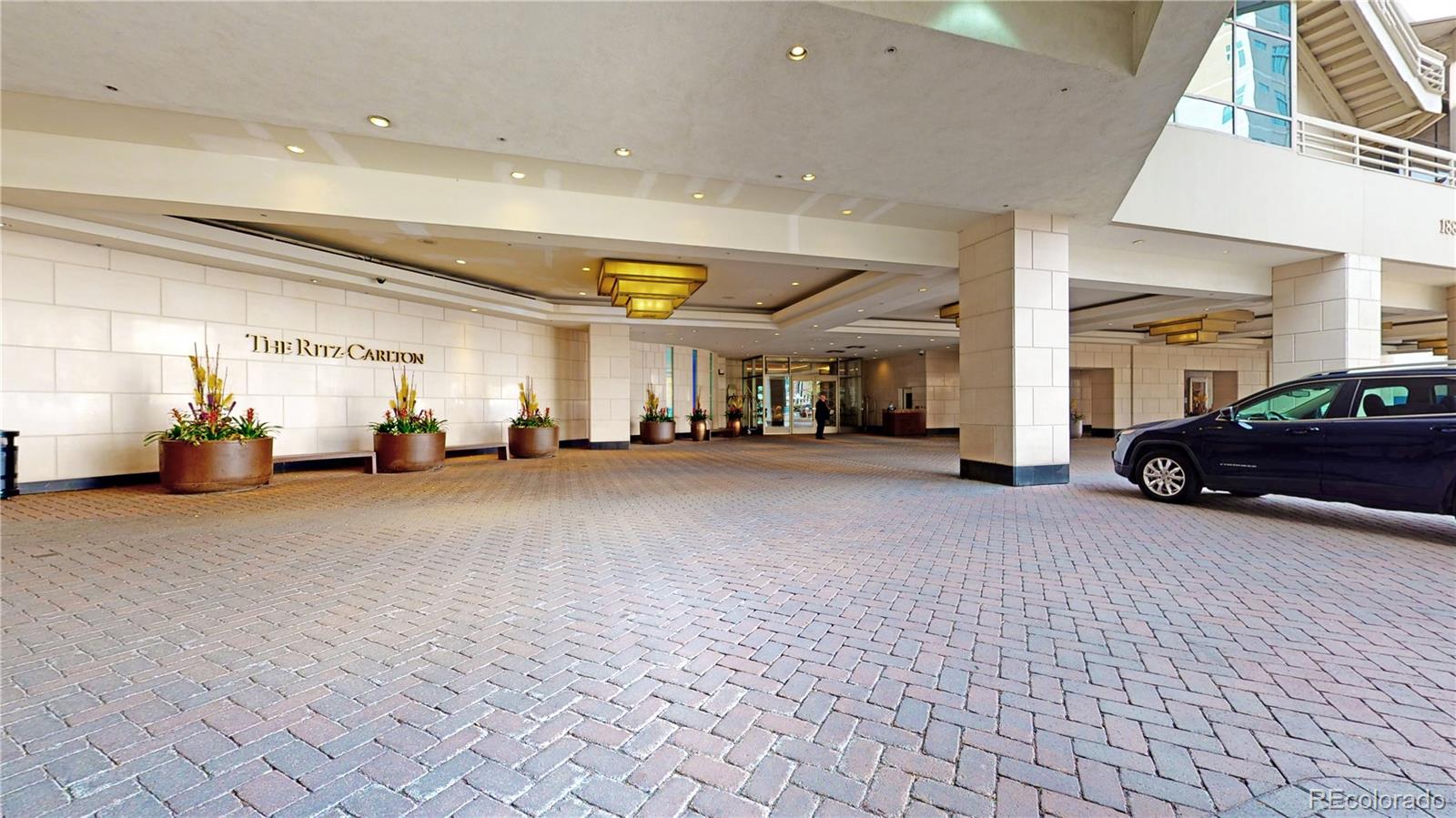 1891 Curtis Street Unit: 1613a