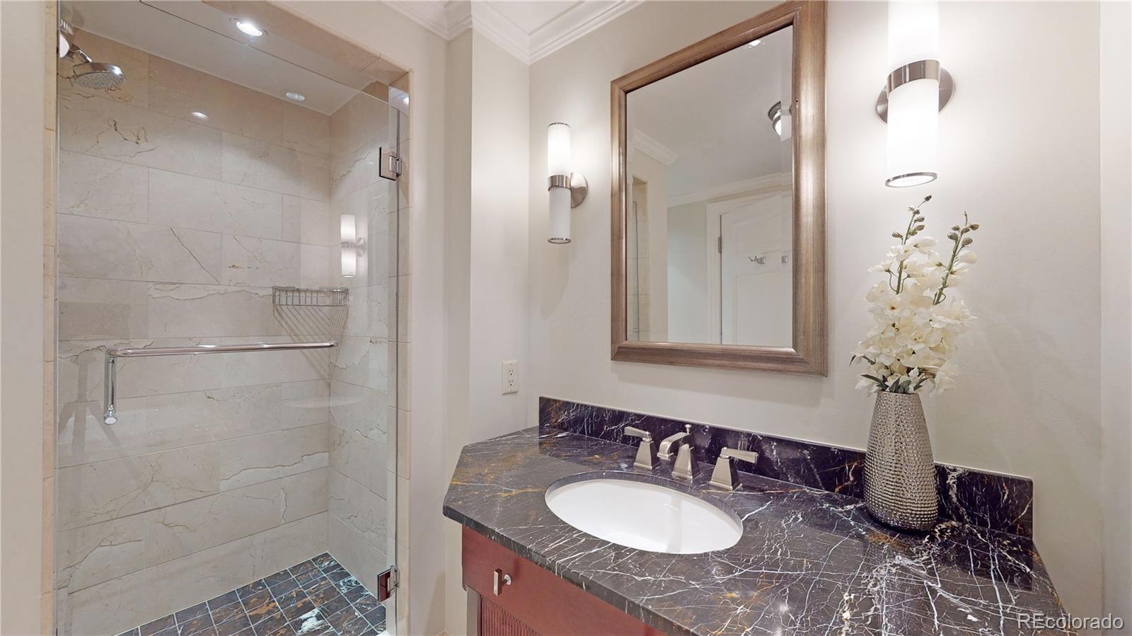 1891 Curtis Street Unit: 1613a