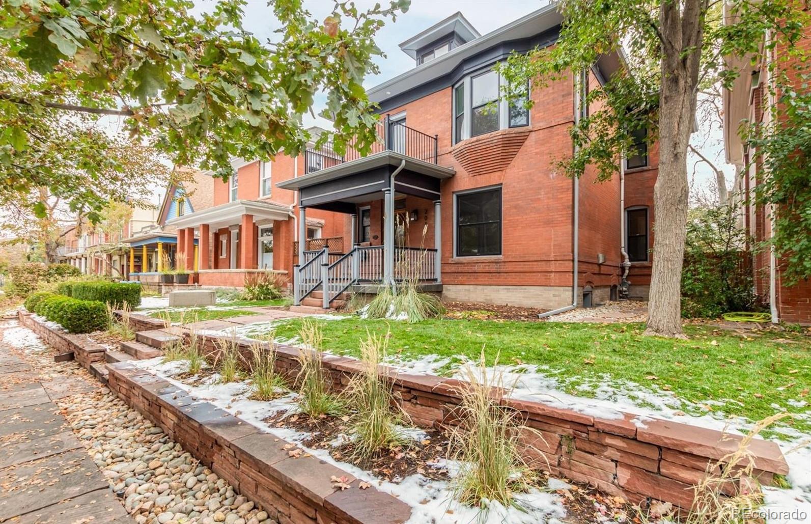 2054 N Emerson Street