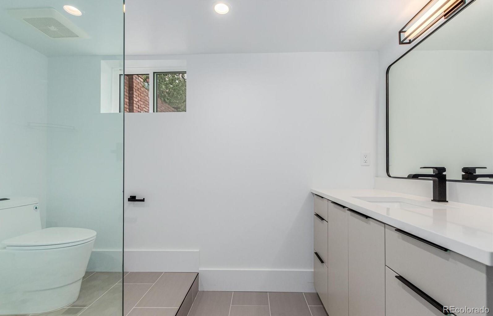 2054 N Emerson Street