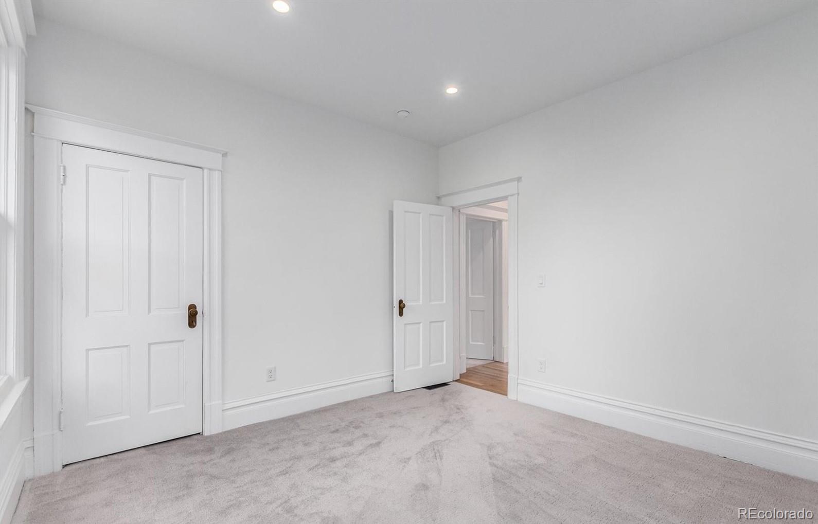 2054 N Emerson Street