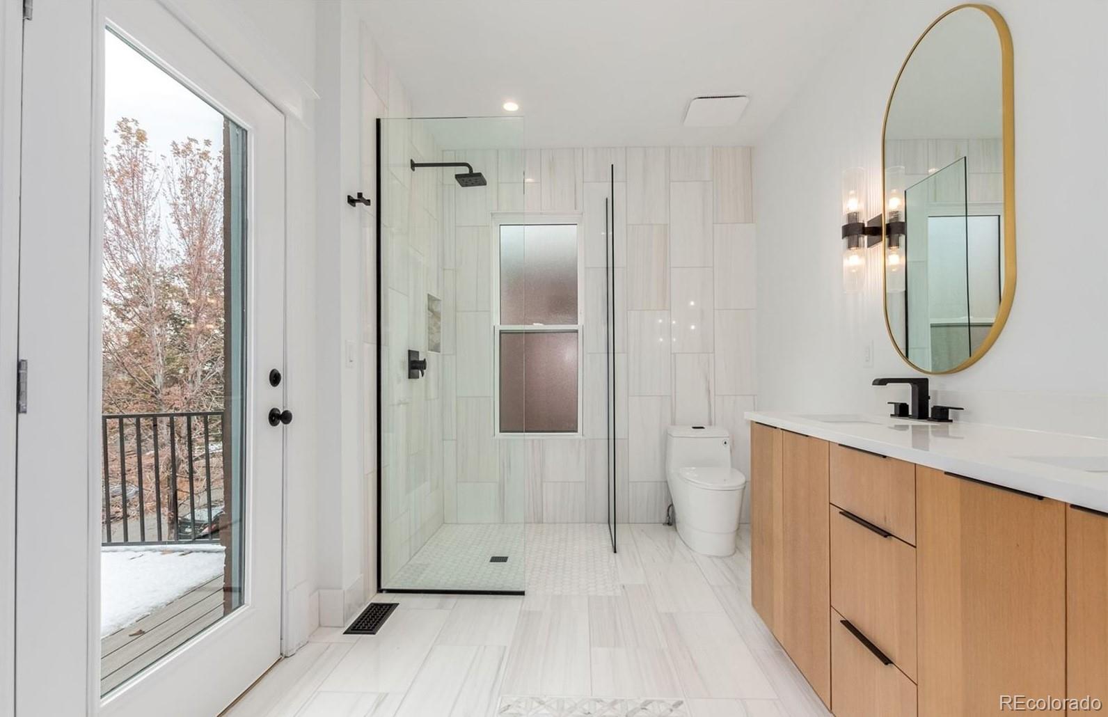 2054 N Emerson Street