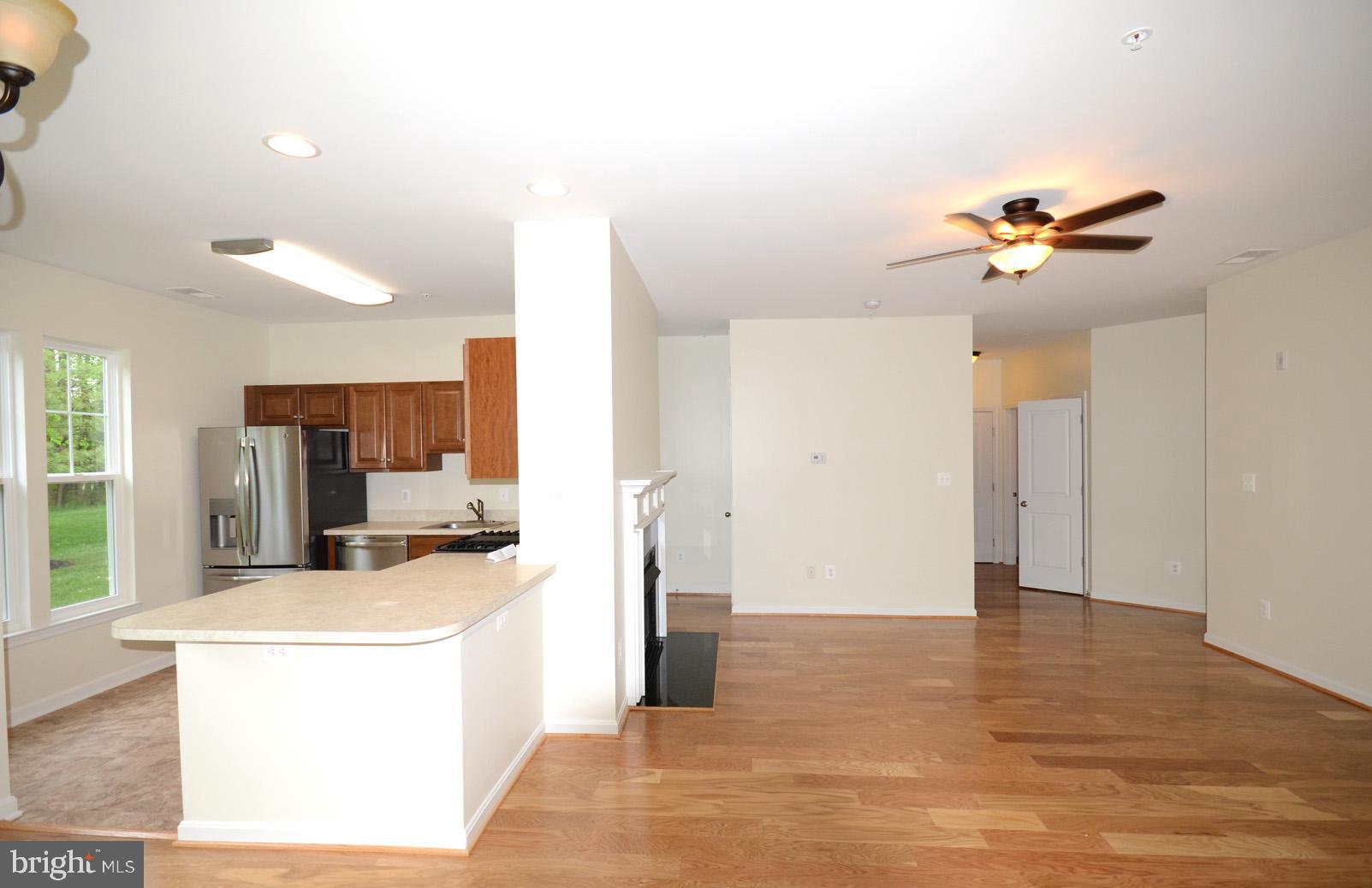 3527 PINEY WOODS PLACE H002