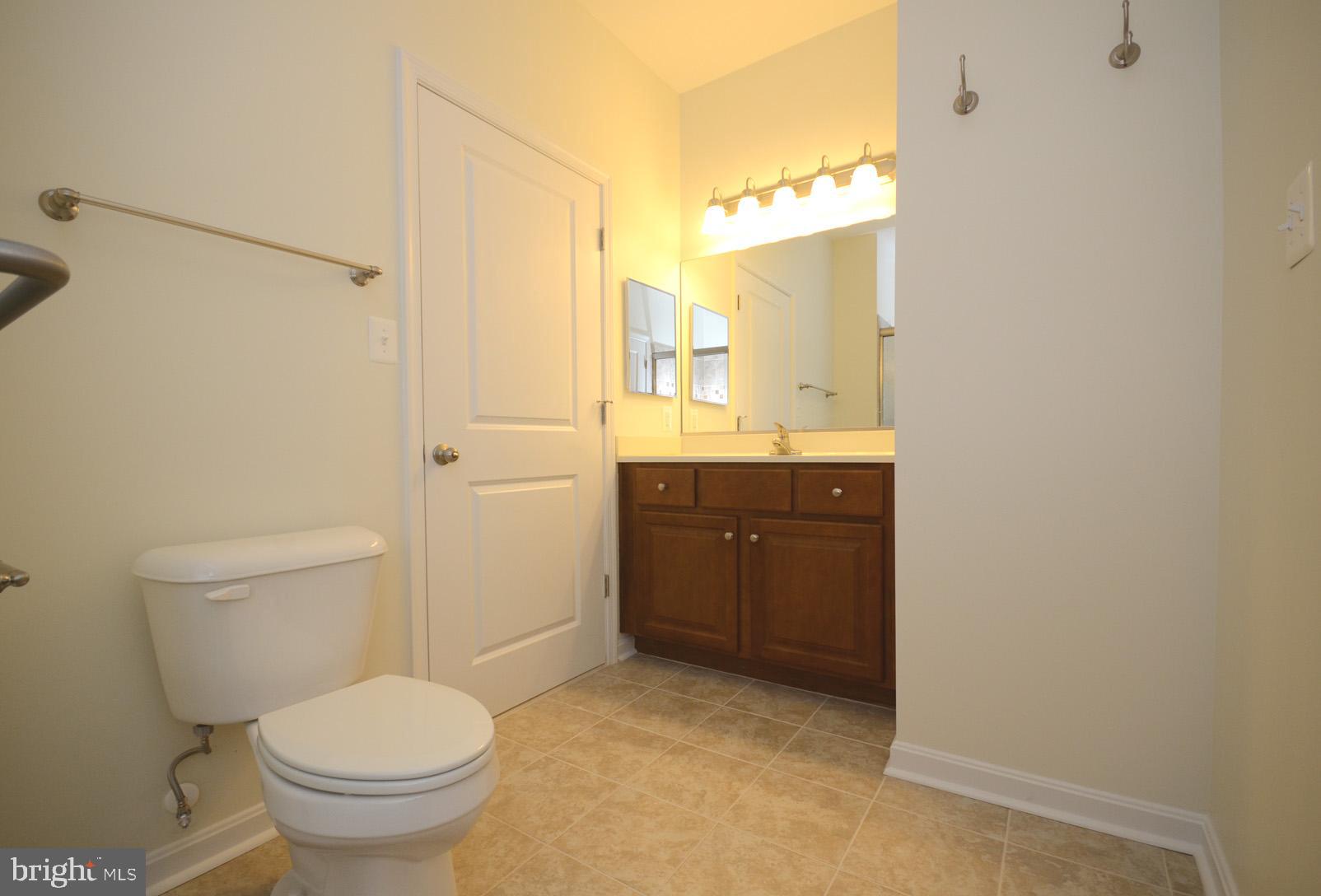 3527 PINEY WOODS PLACE H002