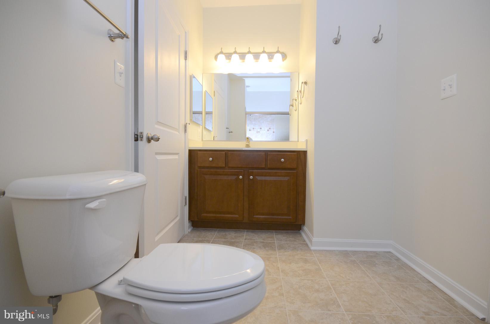 3527 PINEY WOODS PLACE H002