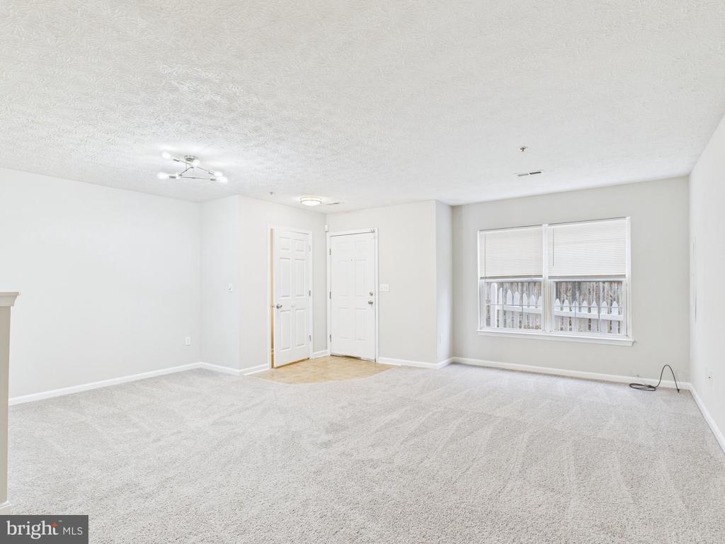 8067 BROOKSTONE COURT 100