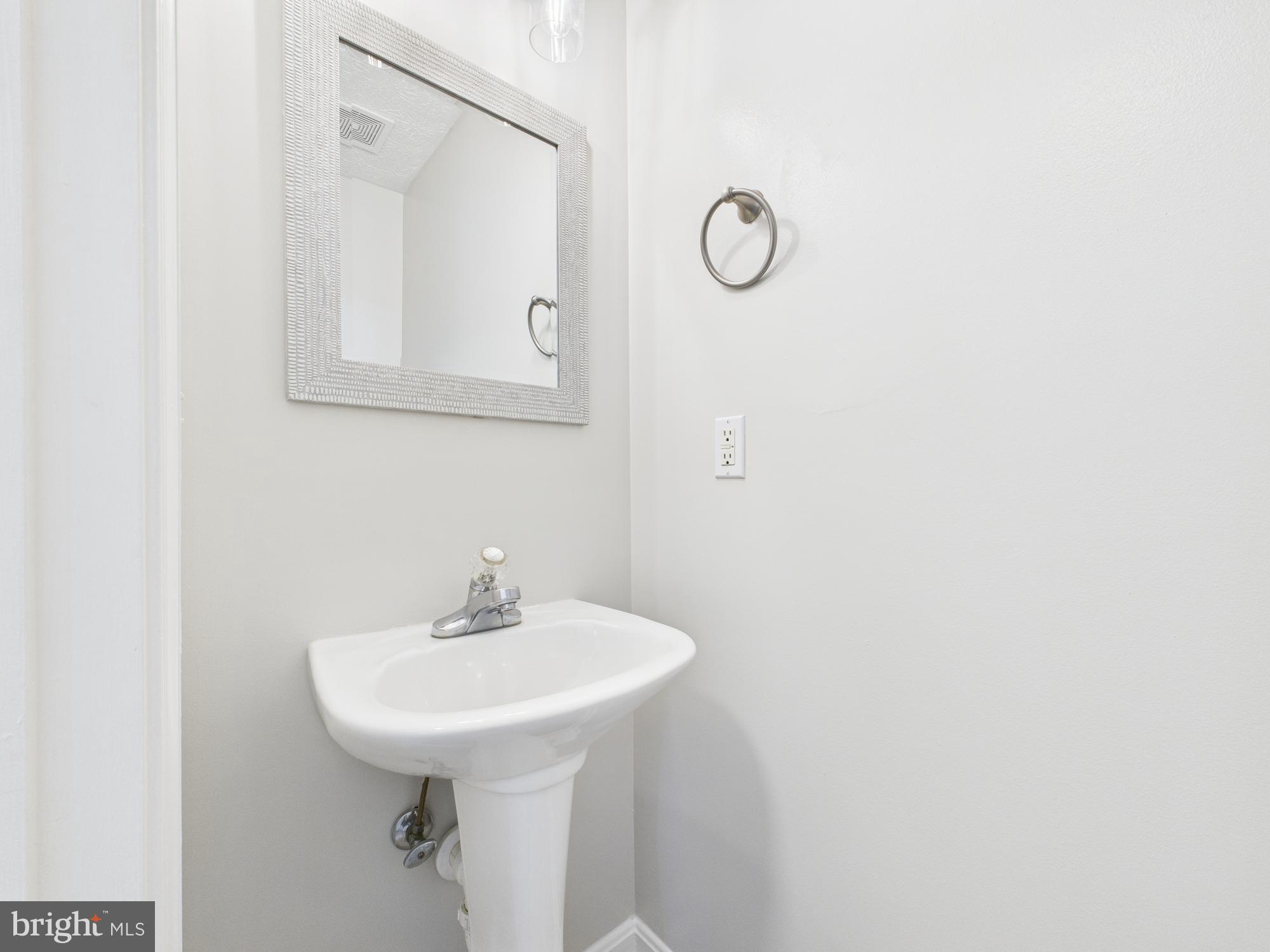 8067 BROOKSTONE COURT 100