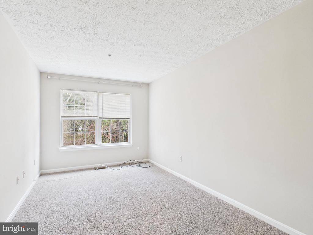 8067 BROOKSTONE COURT 100