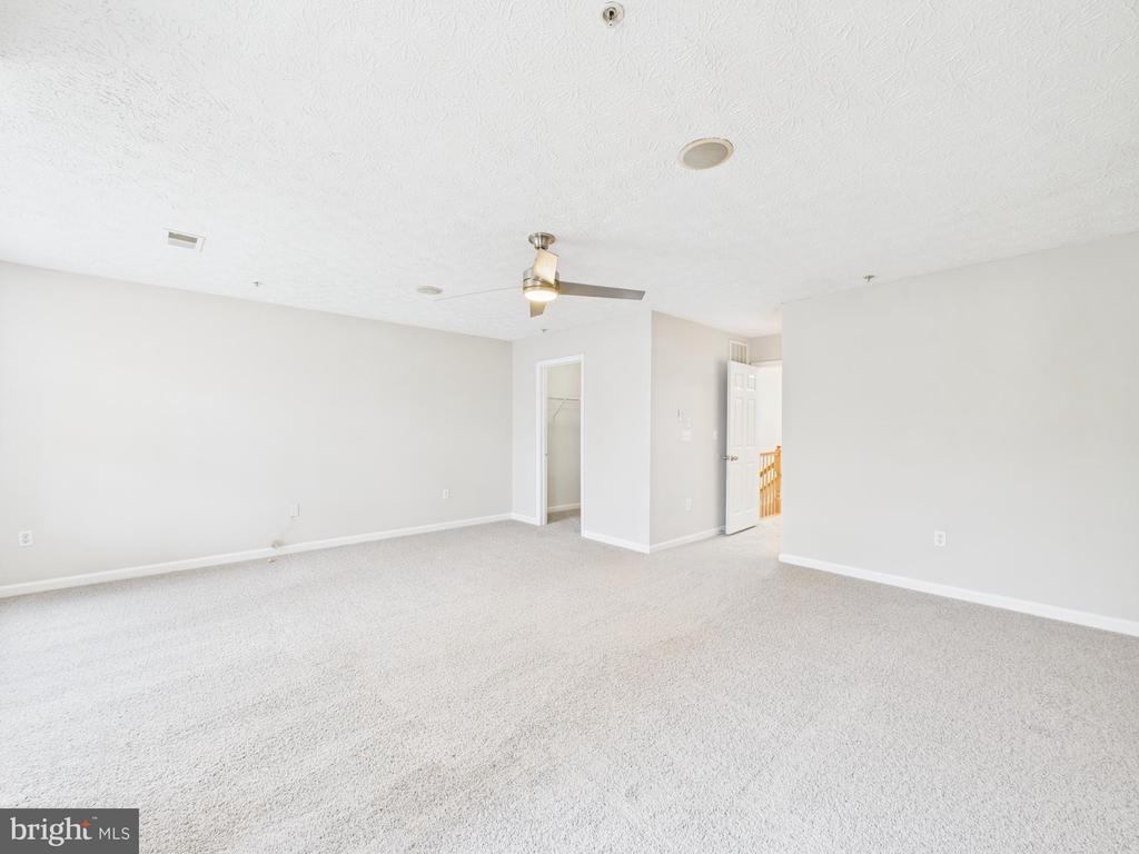 8067 BROOKSTONE COURT 100