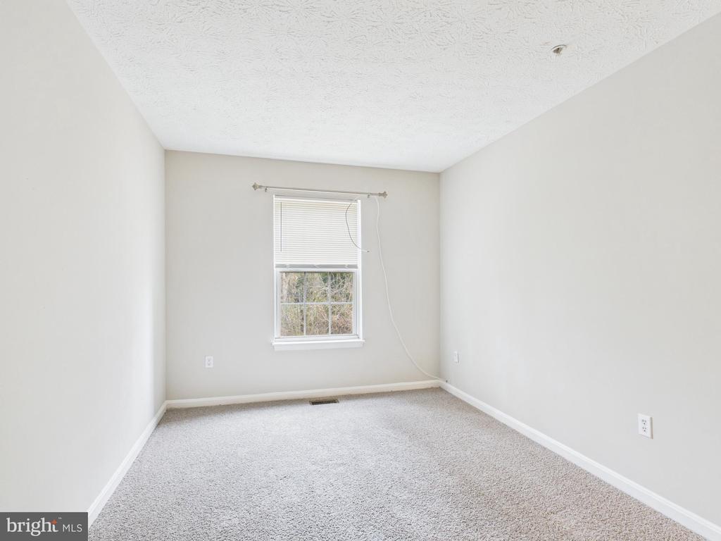 8067 BROOKSTONE COURT 100
