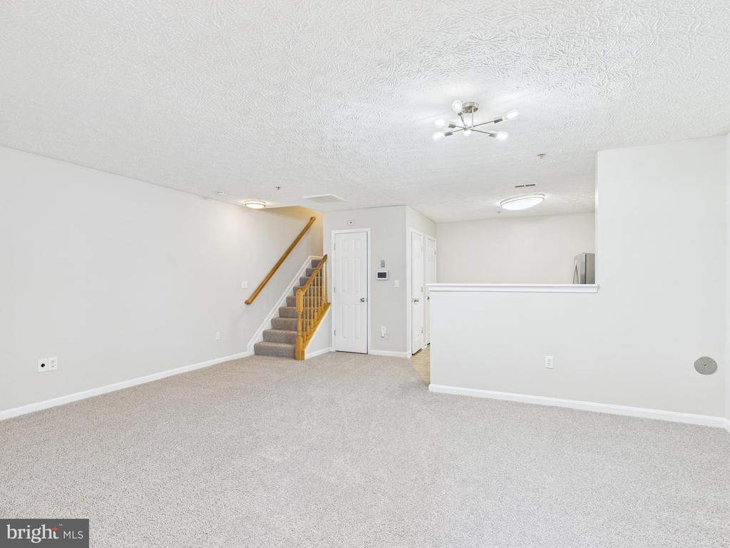 8067 BROOKSTONE COURT 100