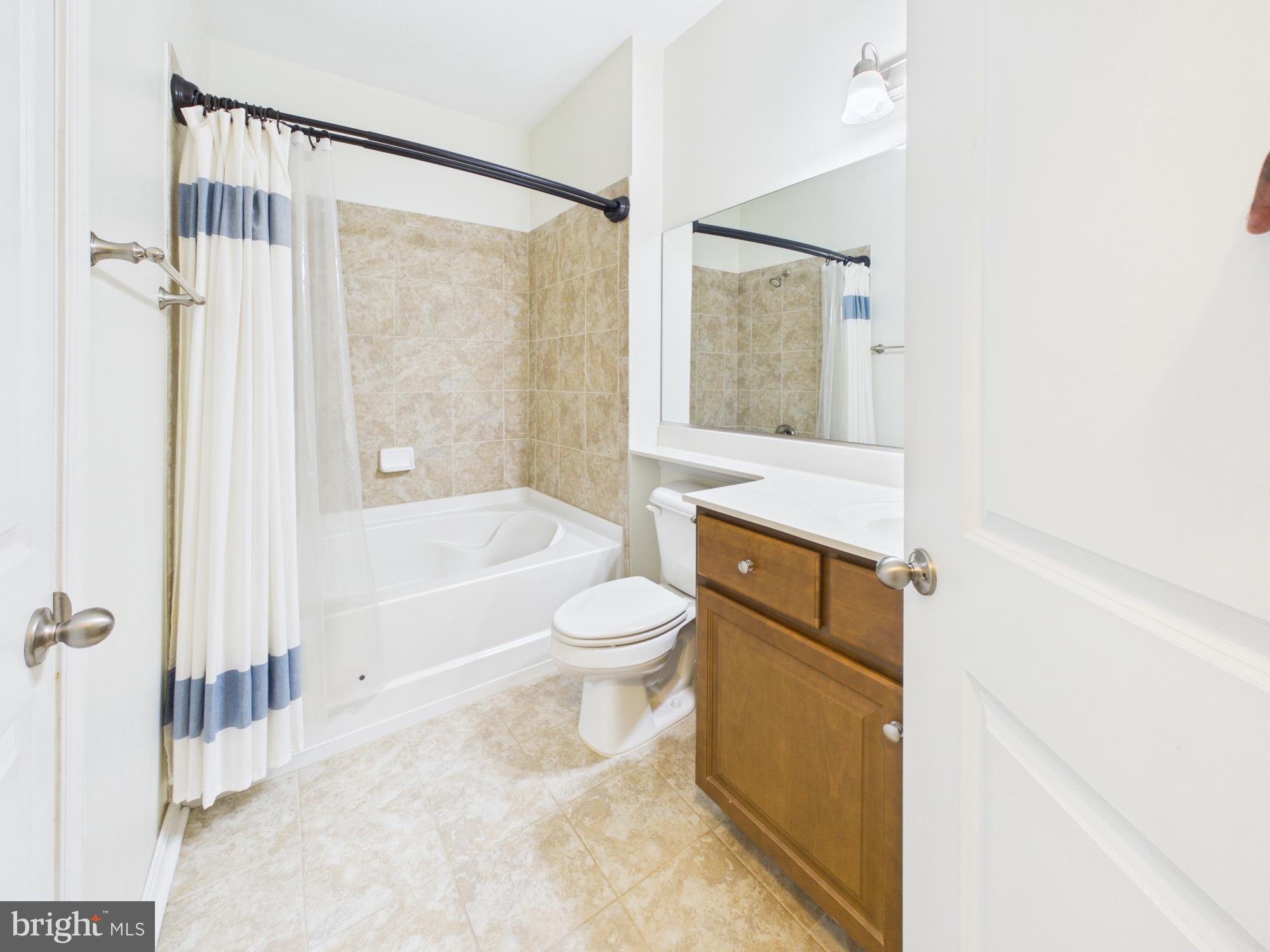 3527 PINEY WOODS PLACE H002