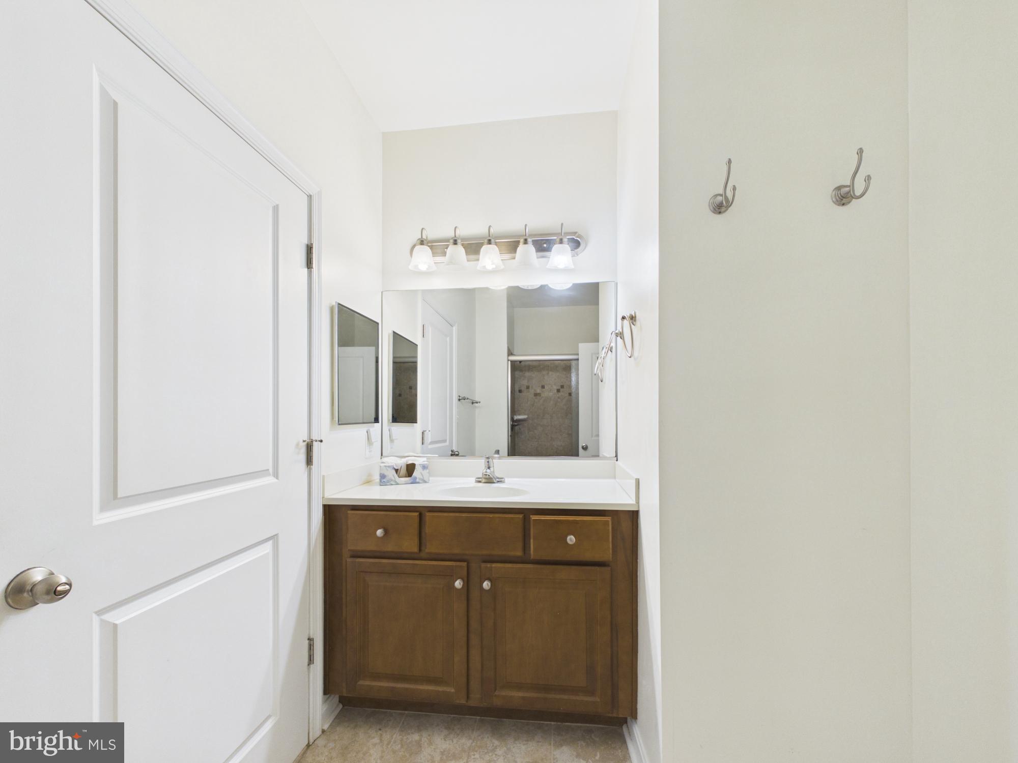 3527 PINEY WOODS PLACE H002