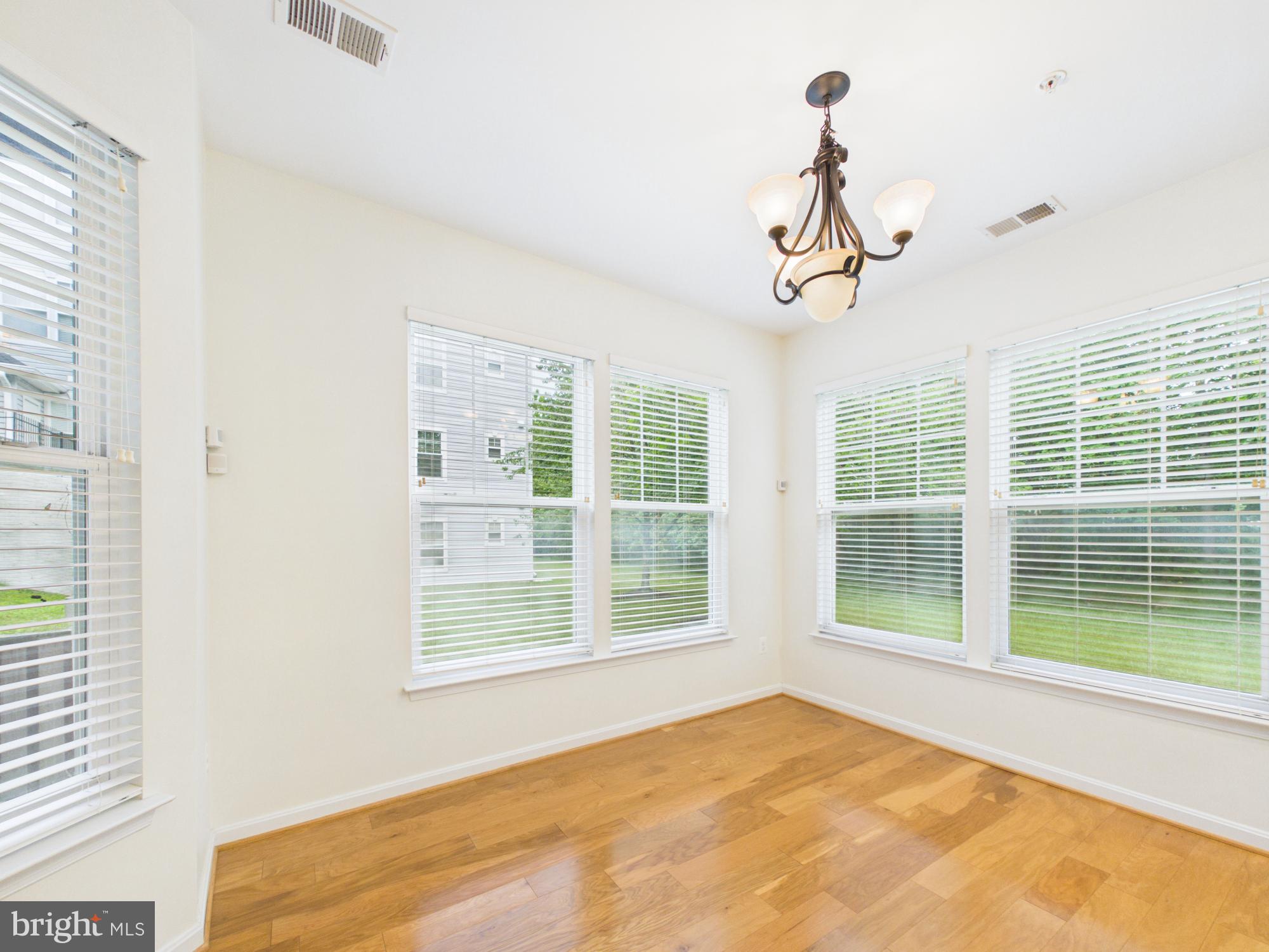 3527 PINEY WOODS PLACE H002