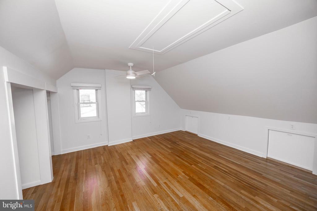 6010 Eastern Pkwy