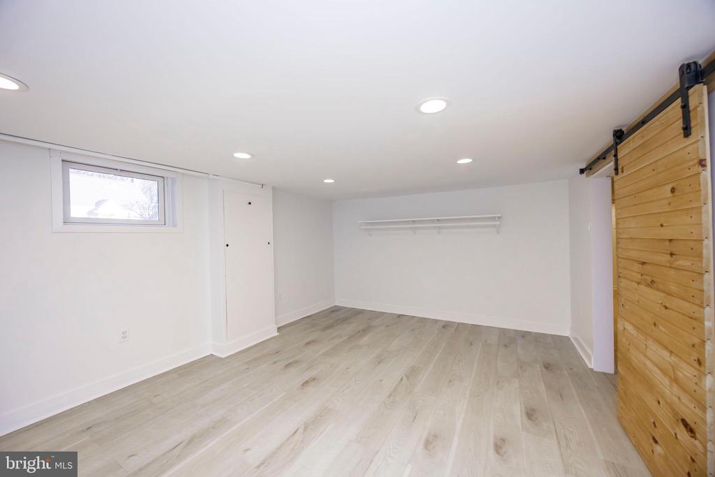 6010 Eastern Pkwy