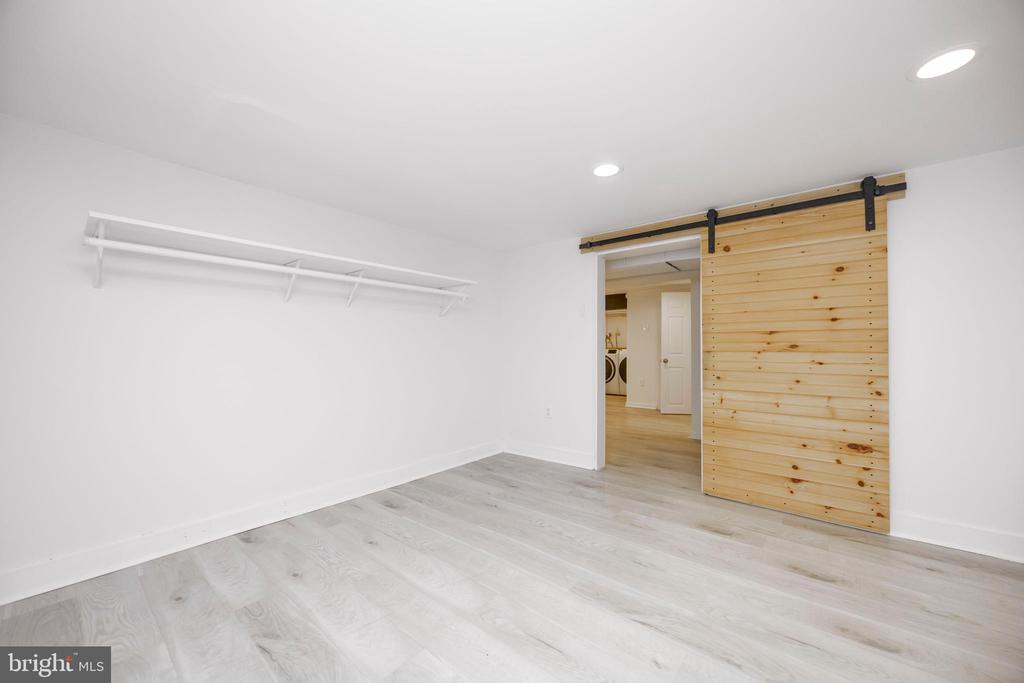 6010 Eastern Pkwy