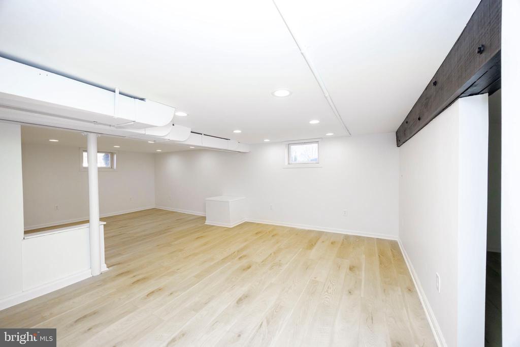 6010 Eastern Pkwy