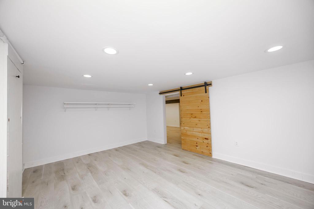 6010 Eastern Pkwy