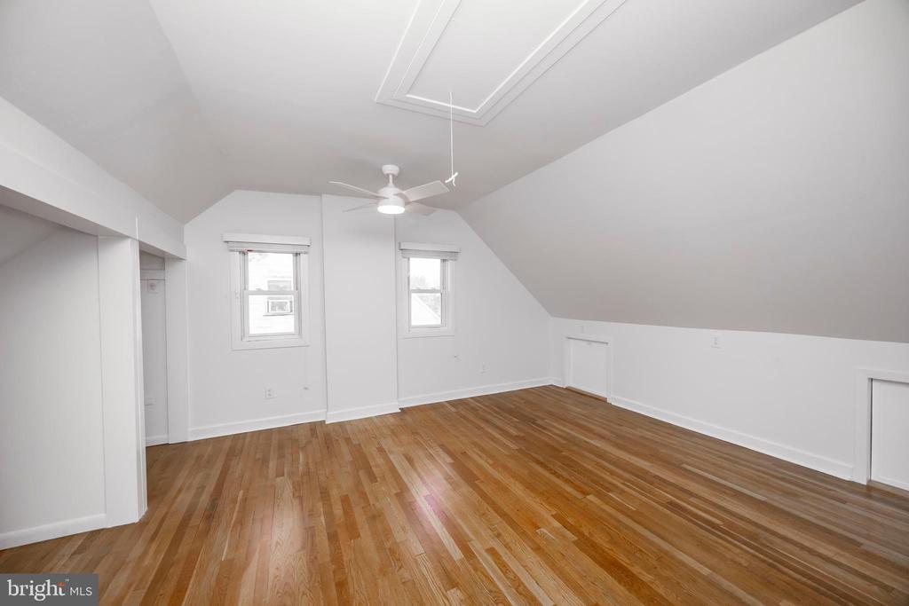 6010 Eastern Pkwy