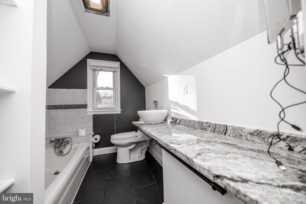6010 Eastern Pkwy