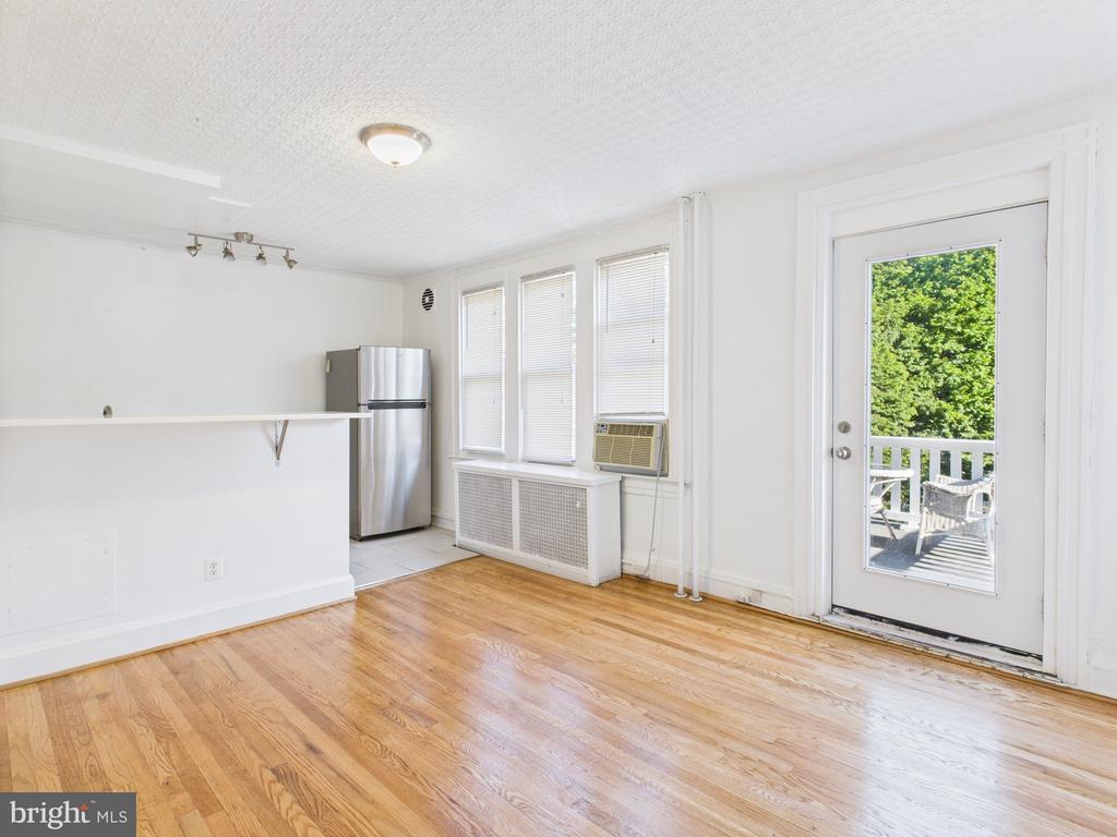 205 E 33RD ST #3
