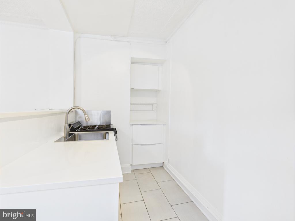 205 E 33RD ST #3
