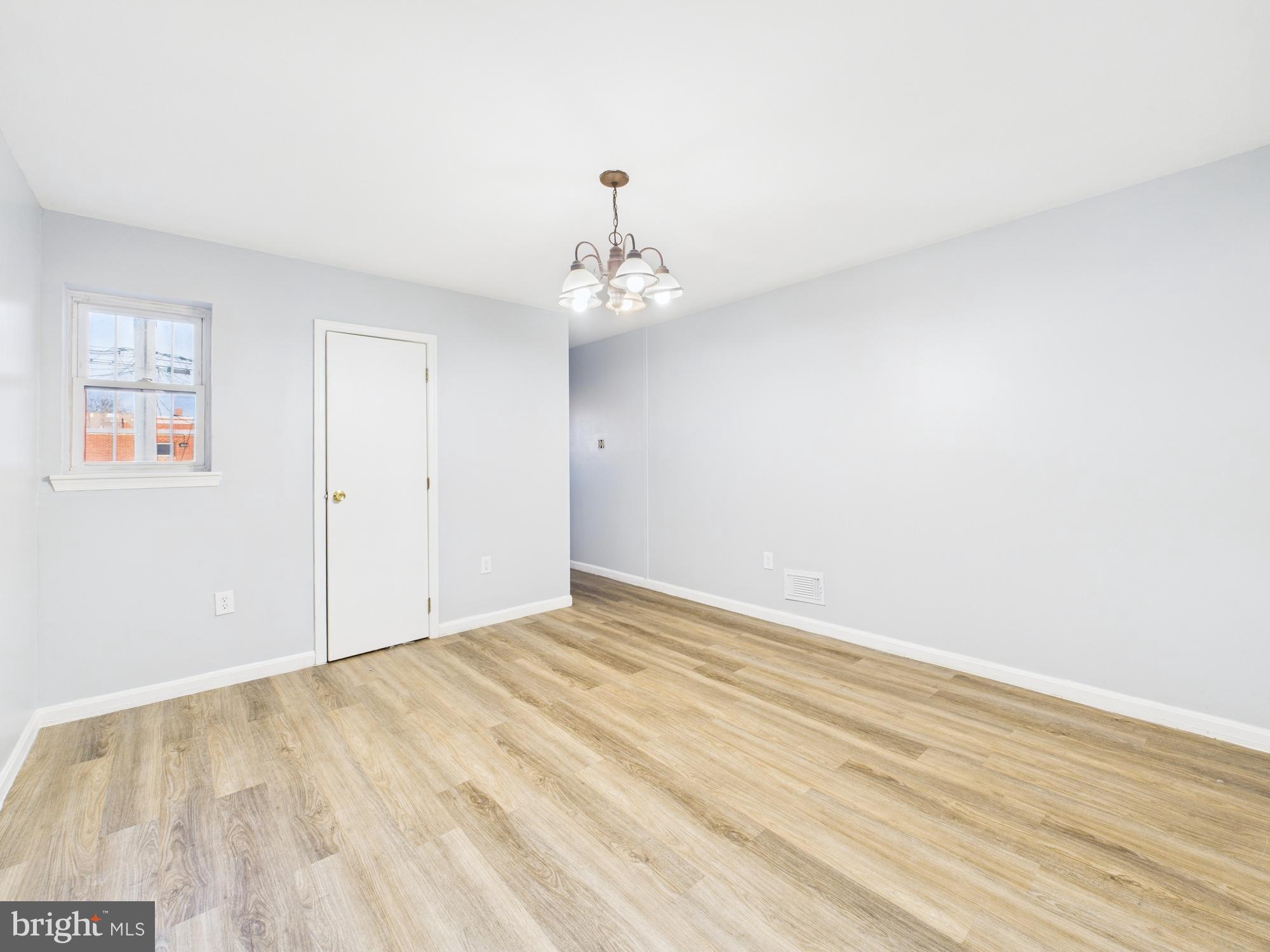 1023 N FULTON AVENUE