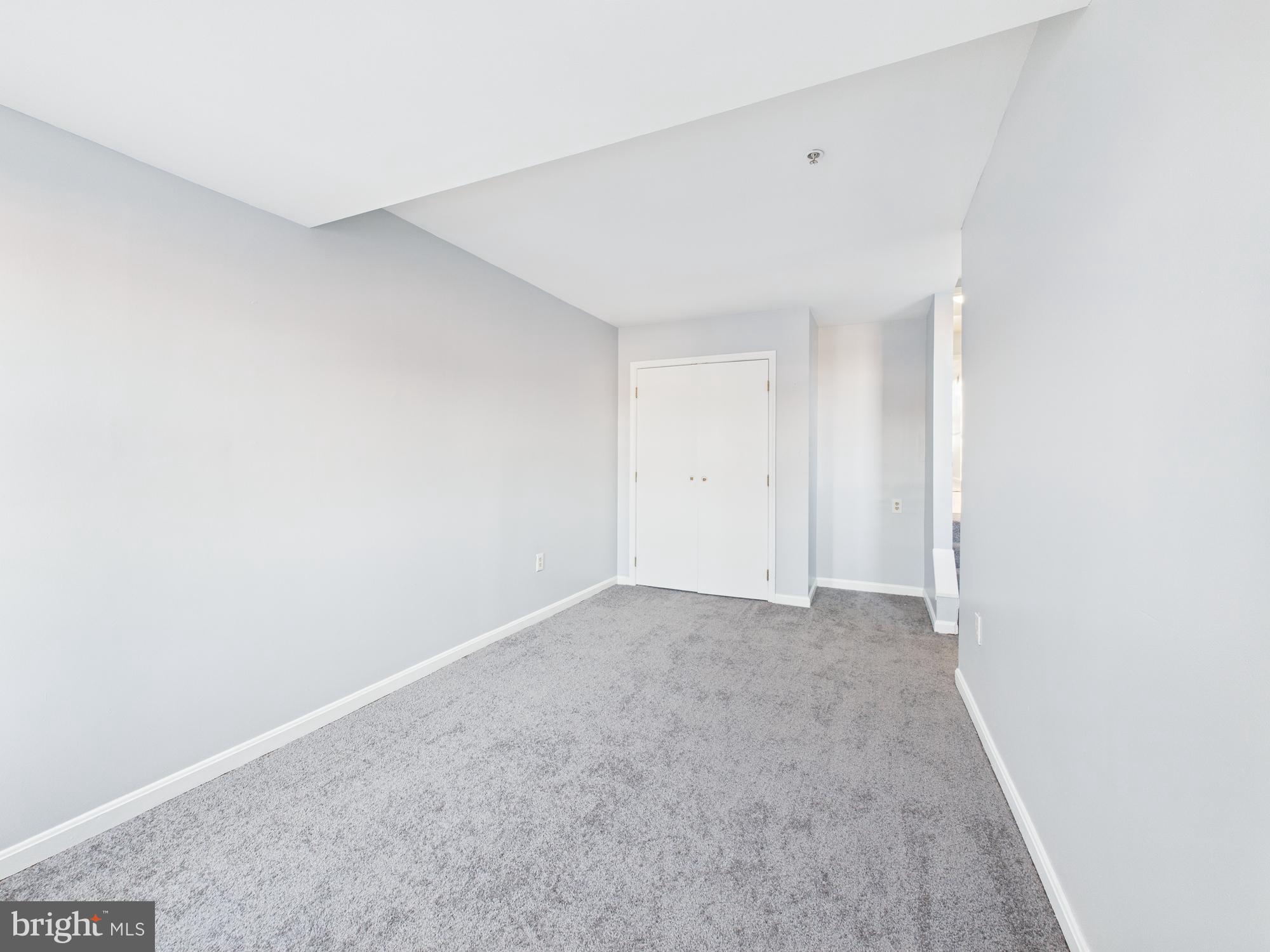 1023 N FULTON AVENUE