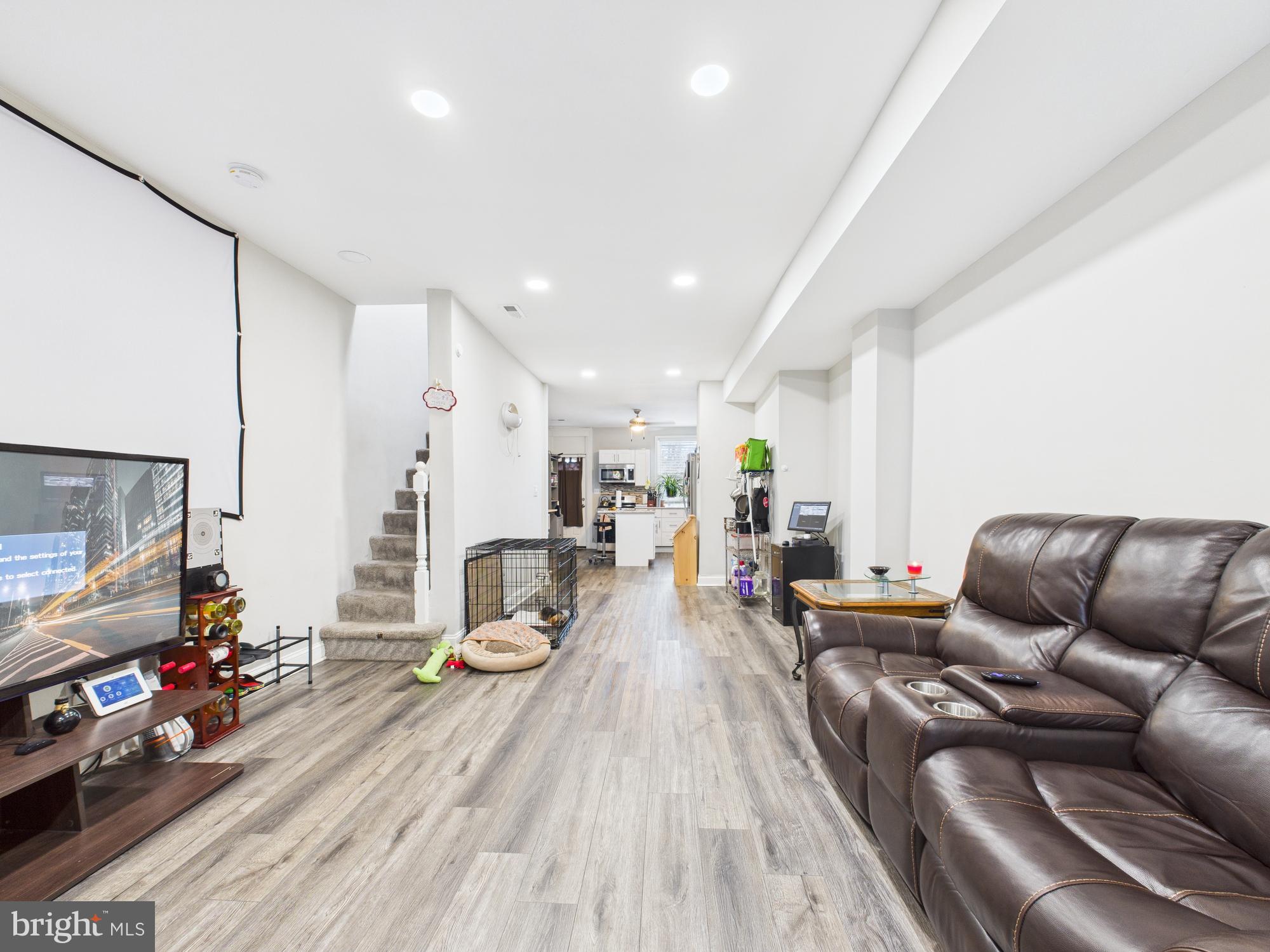 1526 N PATTERSON PARK AVENUE