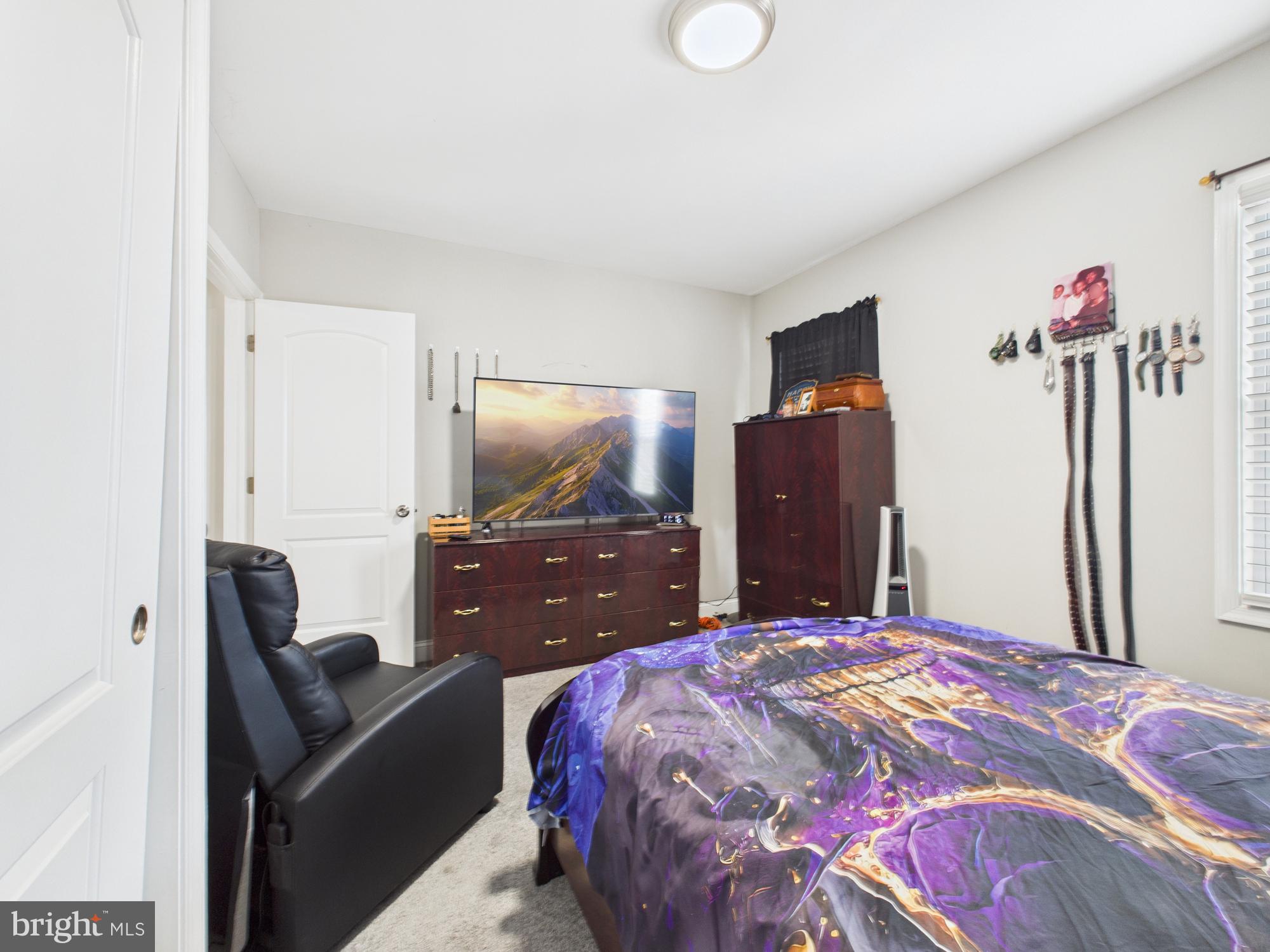 1526 N PATTERSON PARK AVENUE