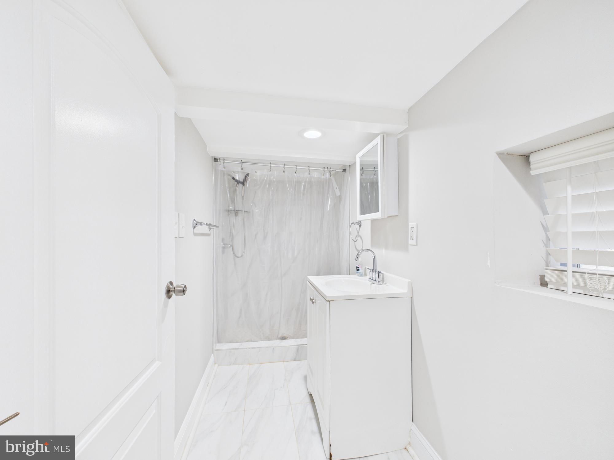 1526 N PATTERSON PARK AVENUE