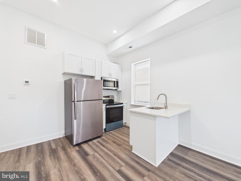 1315 HARLEM AVENUE B
