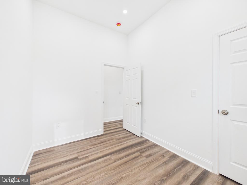1315 HARLEM AVENUE B