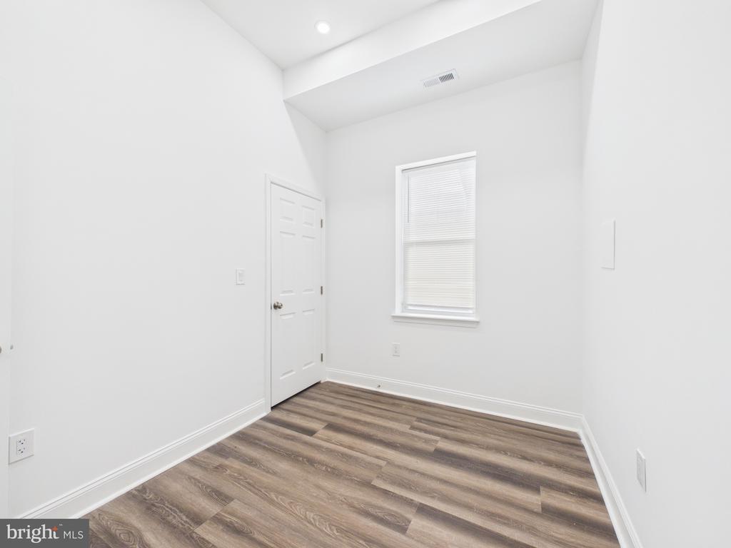 1315 HARLEM AVENUE B