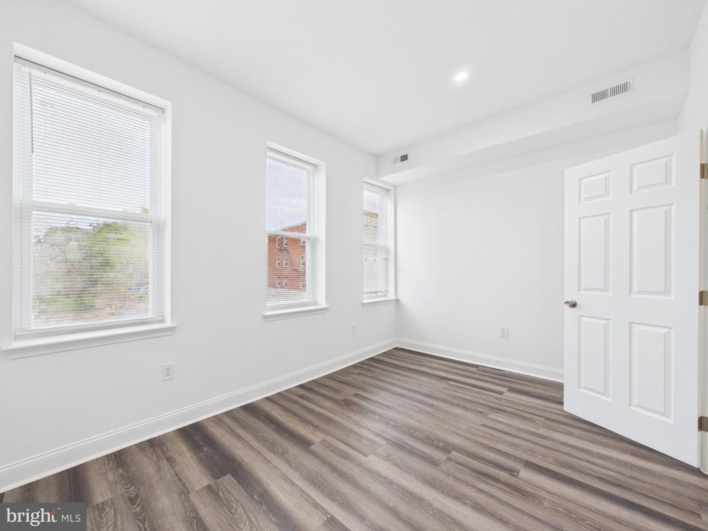 1315 HARLEM AVENUE C