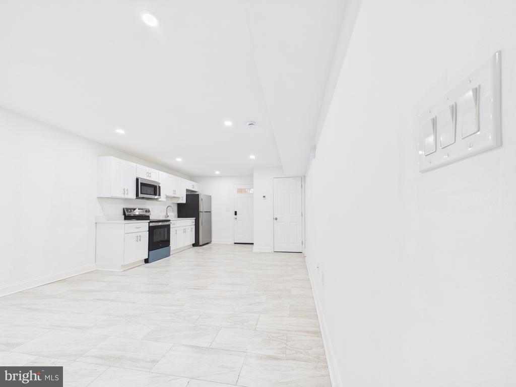 1315 HARLEM AVENUE Unit: A