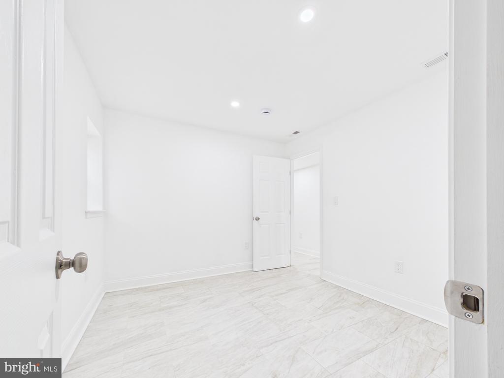 1315 HARLEM AVENUE Unit: A