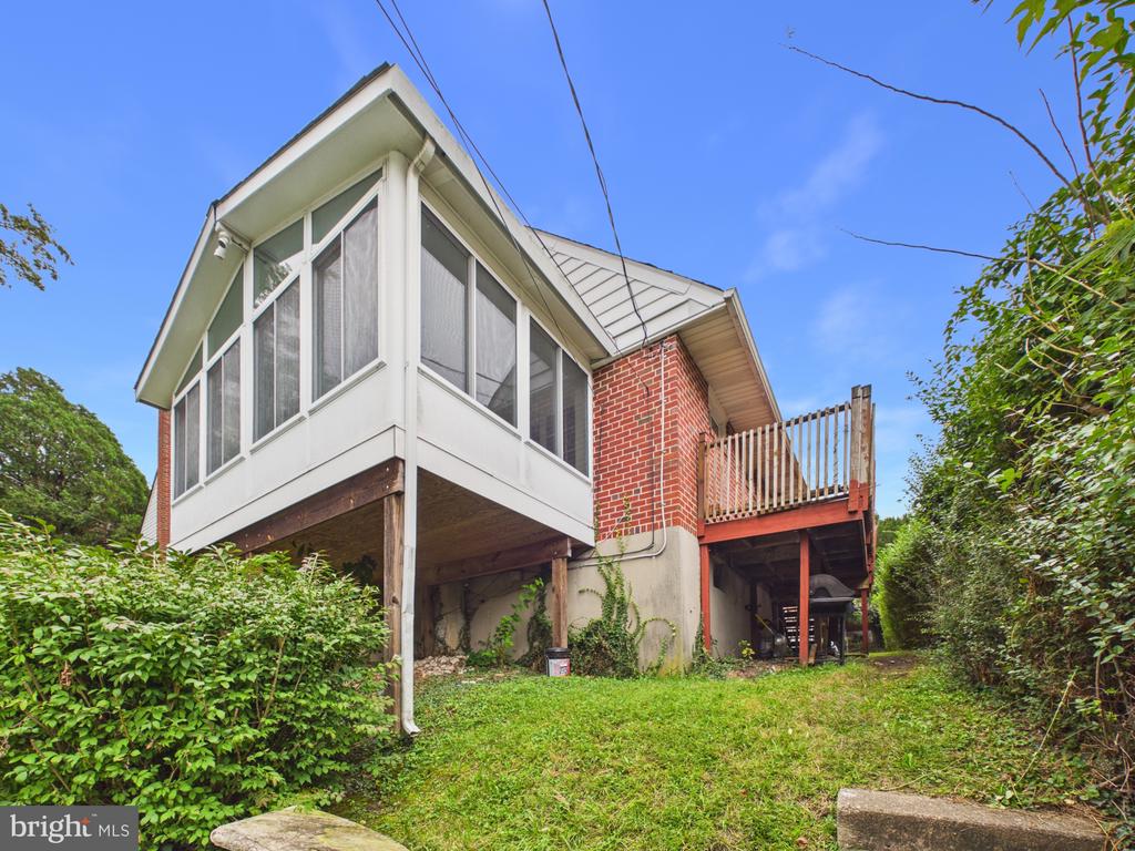 4579 DERBY MANOR DRIVE