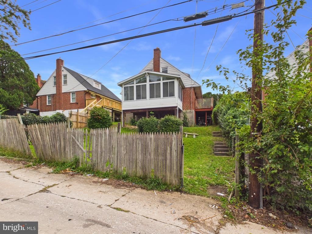 4579 DERBY MANOR DRIVE
