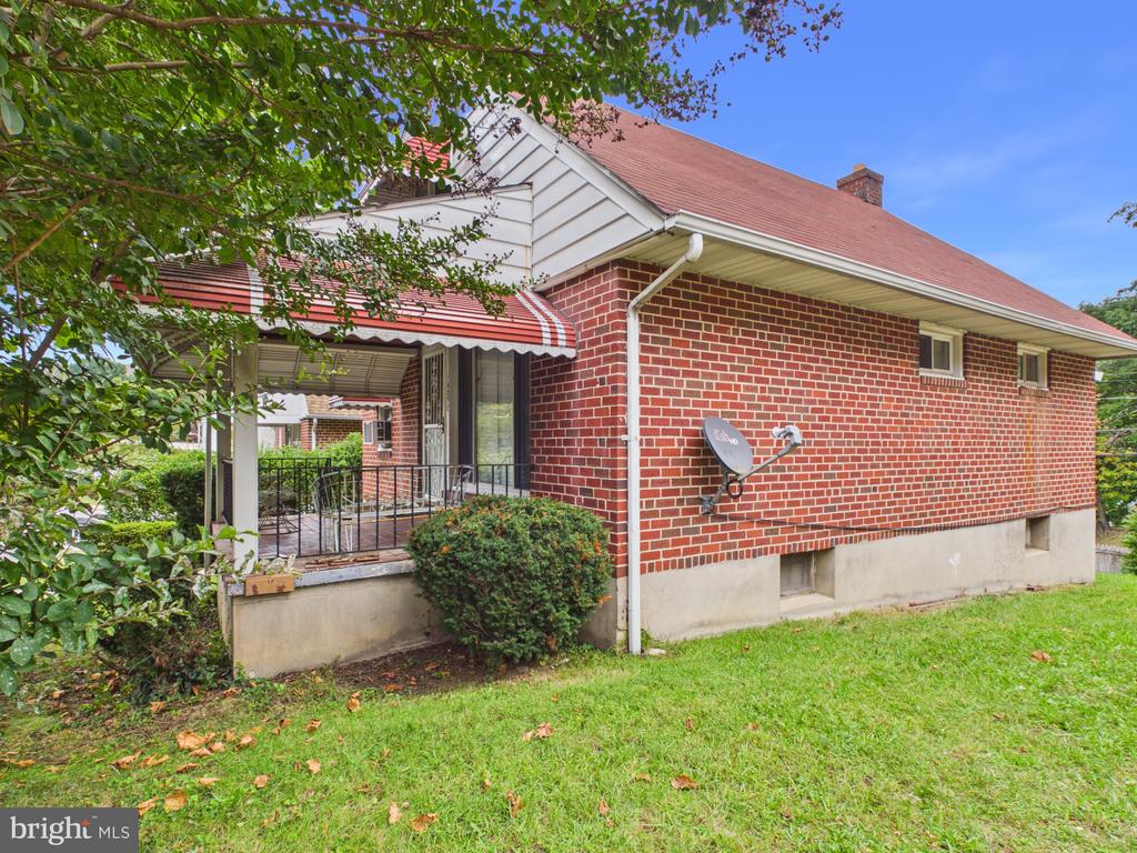 4579 DERBY MANOR DRIVE