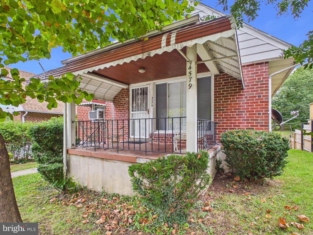 4579 DERBY MANOR DRIVE