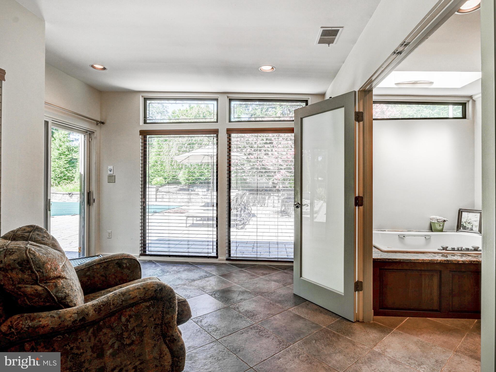 3604 Woodvalley DRIVE