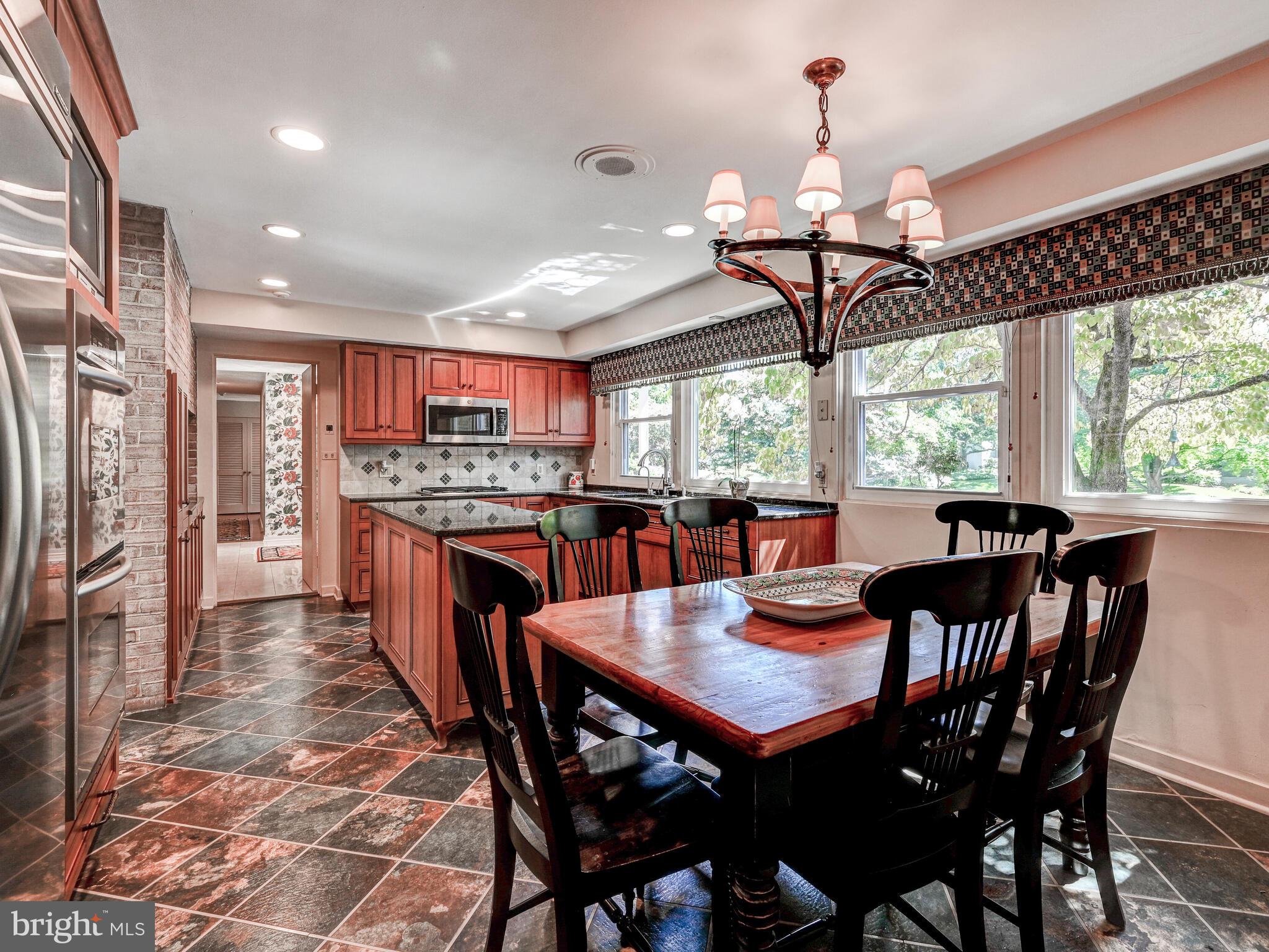 3604 Woodvalley DRIVE