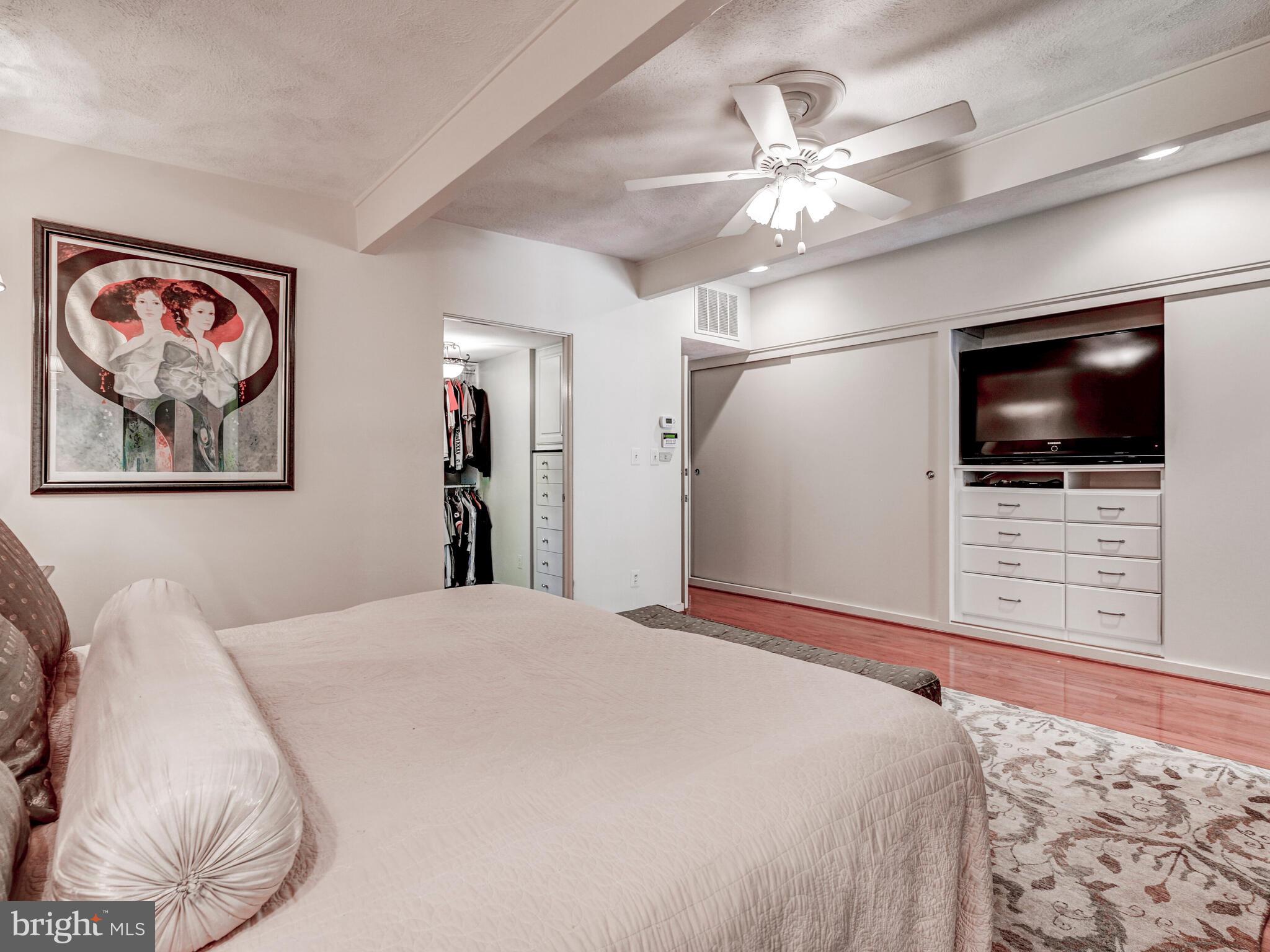 3604 Woodvalley DRIVE