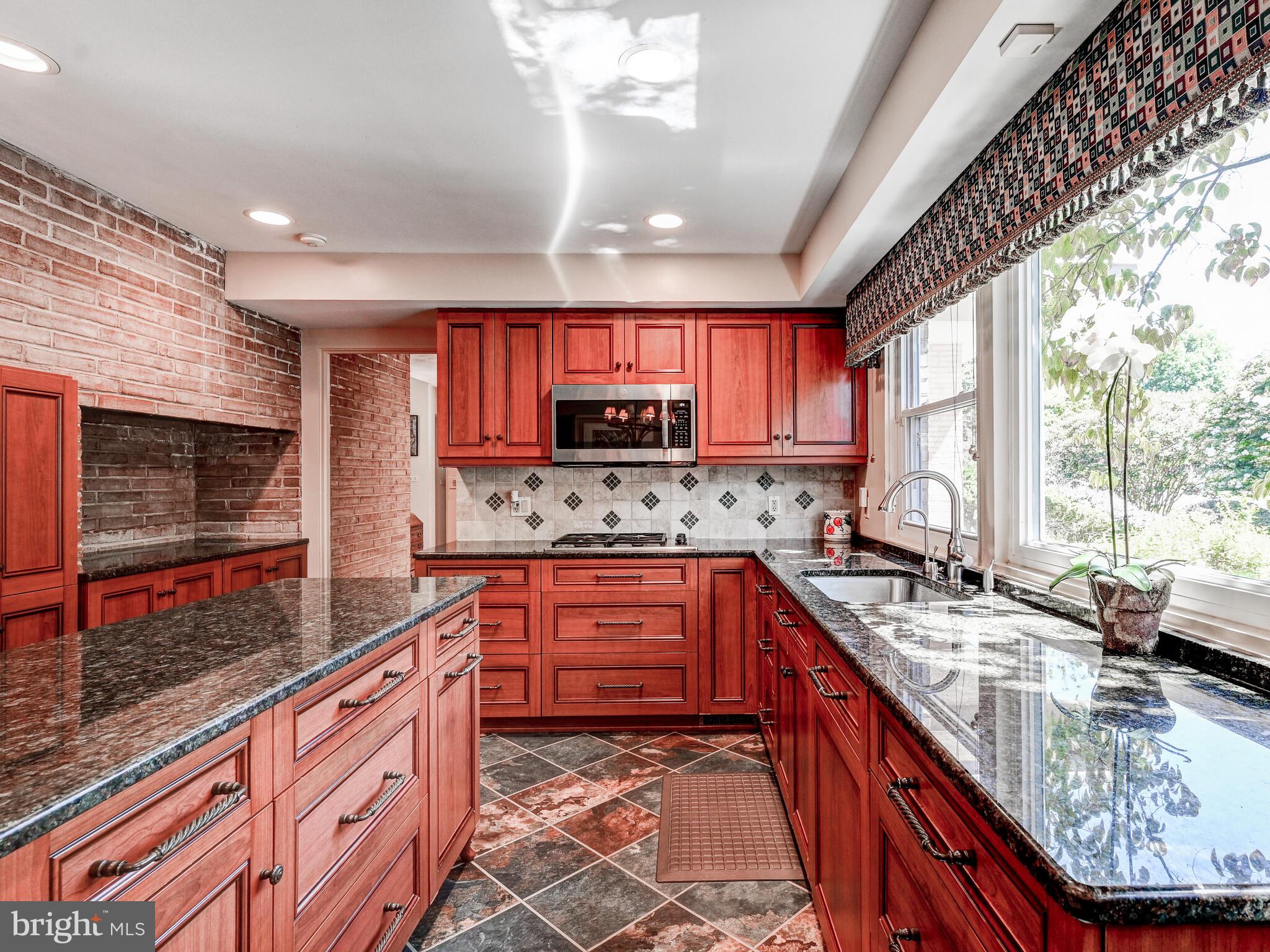 3604 Woodvalley DRIVE