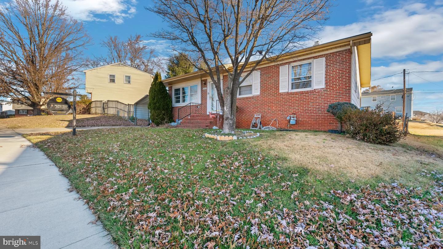3909 Zurich ROAD