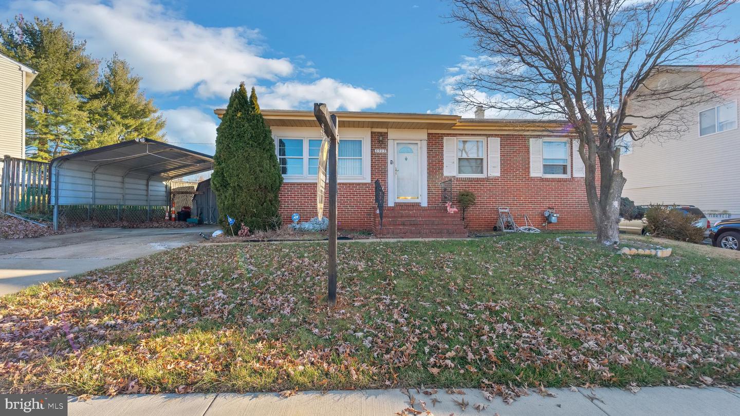 3909 Zurich ROAD